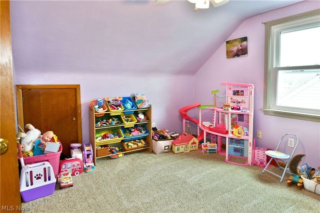 135 Clingan Street, Hubbard, OH 44425