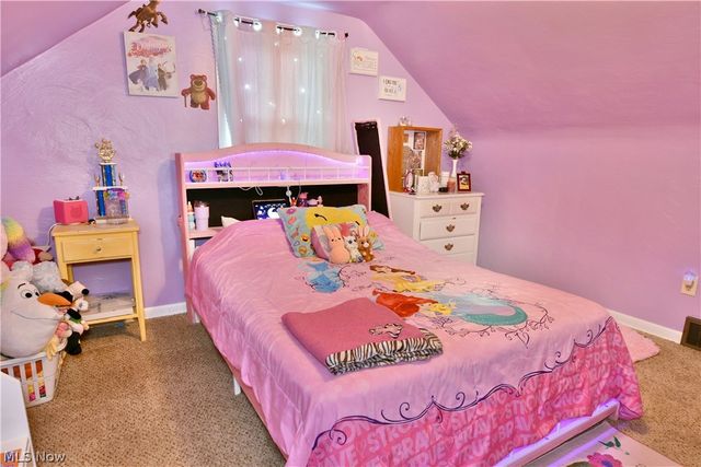 135 Clingan Street, Hubbard, OH 44425