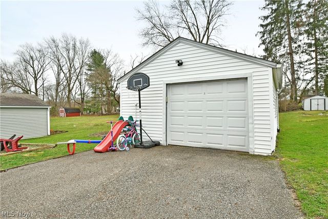 135 Clingan Street, Hubbard, OH 44425