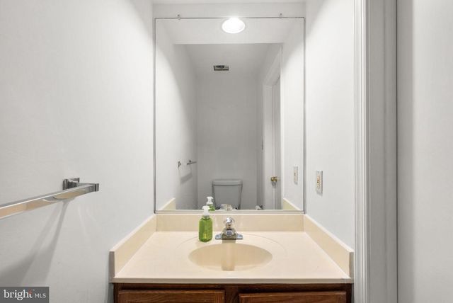 20442 SUMMERSONG LN, Germantown, MD 20874