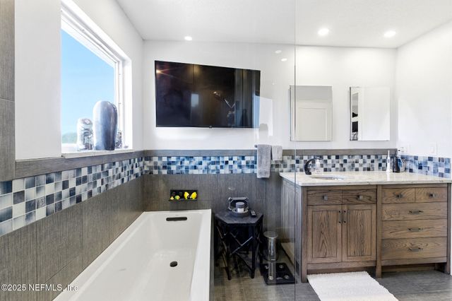 160 BEACHSIDE Drive, Ponte Vedra Beach, FL 32082