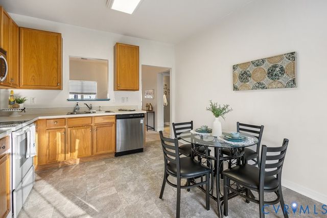 8811 Providence Knoll Mews, Chesterfield, VA 23236