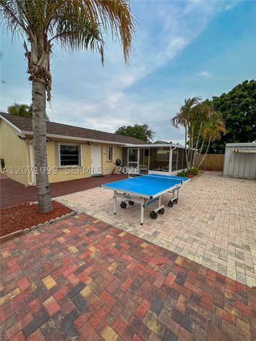 1063 Concert Way, Royal Palm Beach, FL 33411