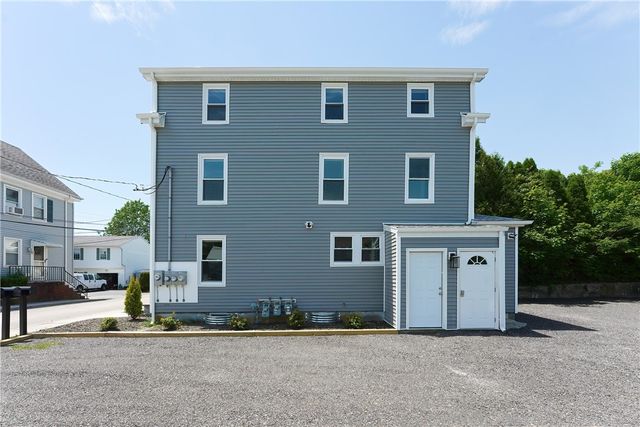 71 ST Elizabeth Street 2, Bristol, RI 02809