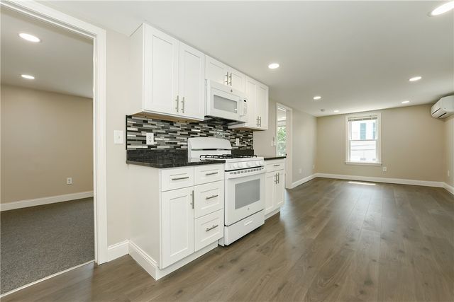 71 ST Elizabeth Street 2, Bristol, RI 02809
