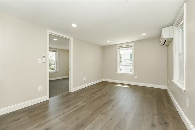 71 ST Elizabeth Street 2, Bristol, RI 02809