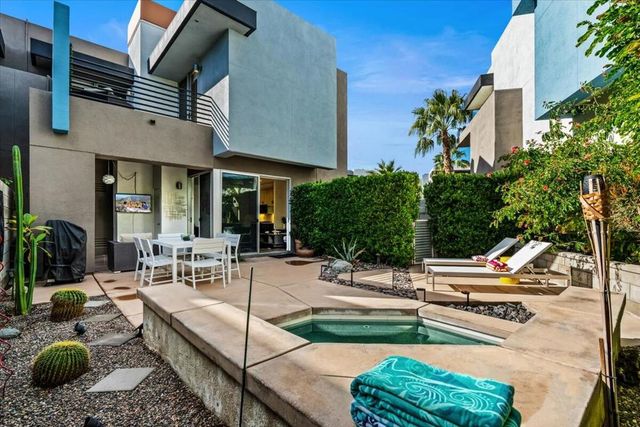 250 Enterprise Way, Palm Springs, CA 92262