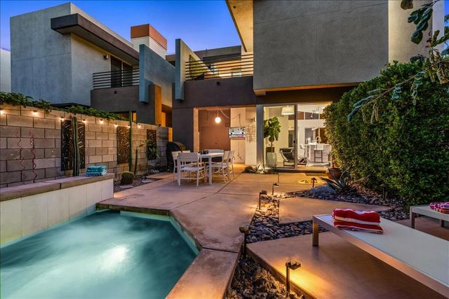 250 Enterprise Way, Palm Springs, CA 92262