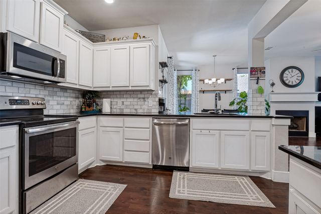 909 Cope Street, Mansfield, TX 76065