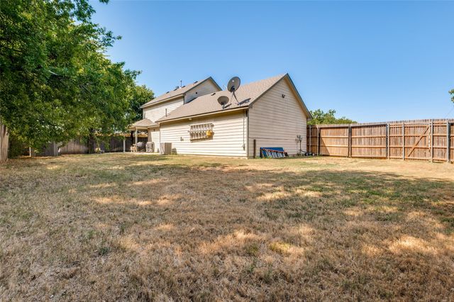 909 Cope Street, Mansfield, TX 76065