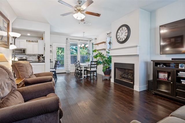 909 Cope Street, Mansfield, TX 76065