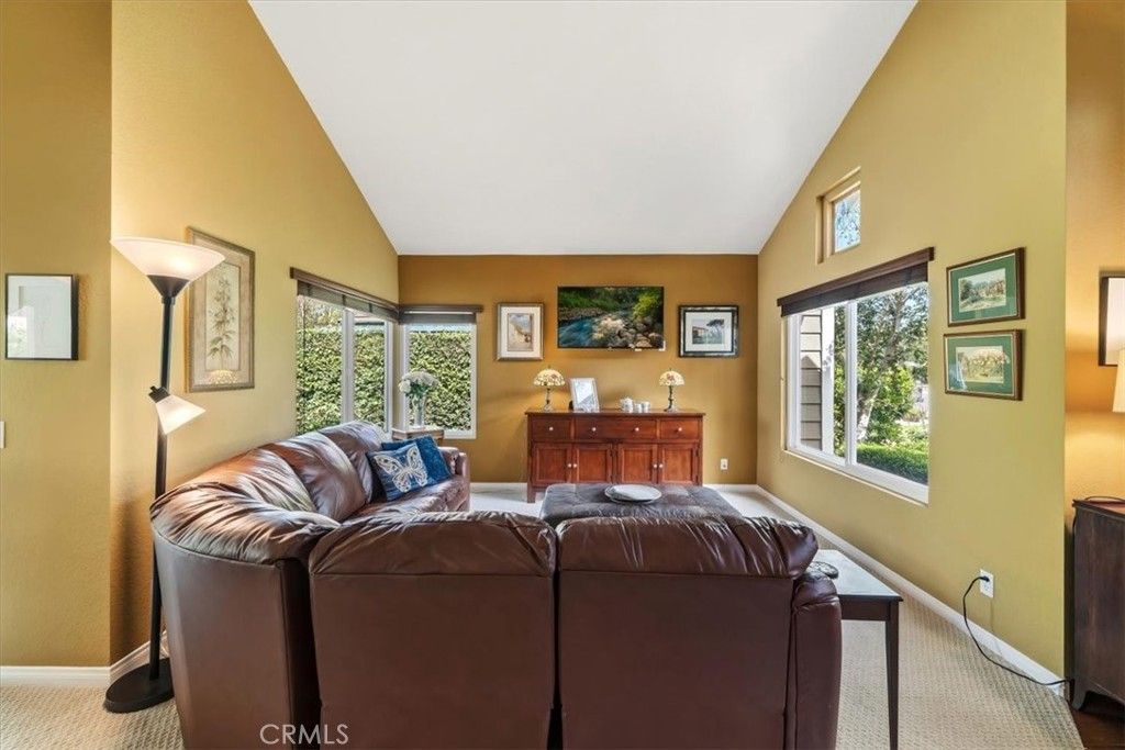 Image 12 of property listing at 16701 Lake Knoll Parkway, Riverside, CA 92503