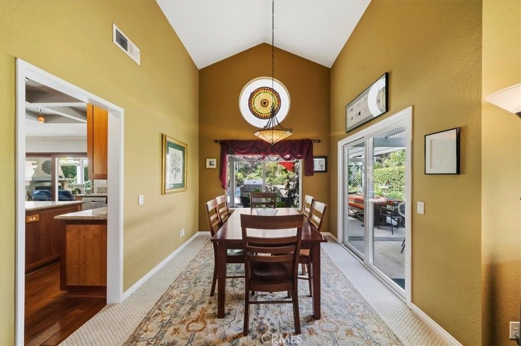 Image 13 of property listing at 16701 Lake Knoll Parkway, Riverside, CA 92503