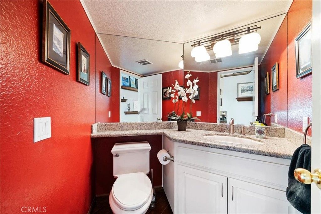 Image 15 of property listing at 16701 Lake Knoll Parkway, Riverside, CA 92503