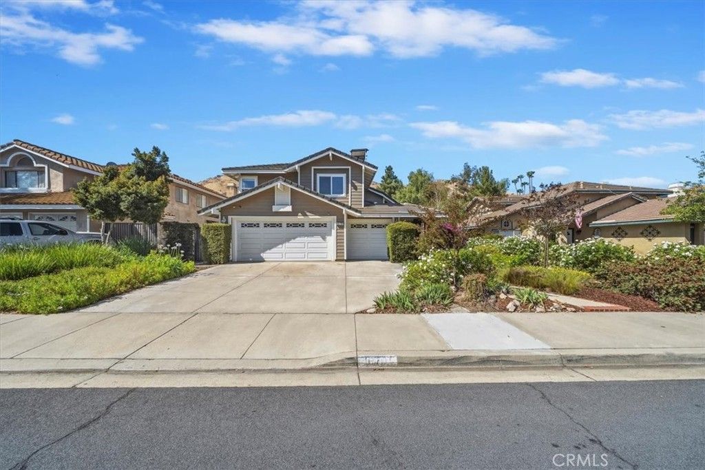 Image 2 of property listing at 16701 Lake Knoll Parkway, Riverside, CA 92503