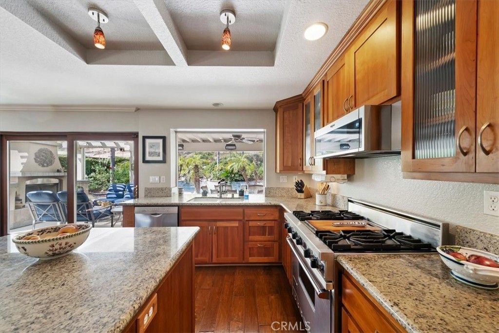 Image 25 of property listing at 16701 Lake Knoll Parkway, Riverside, CA 92503