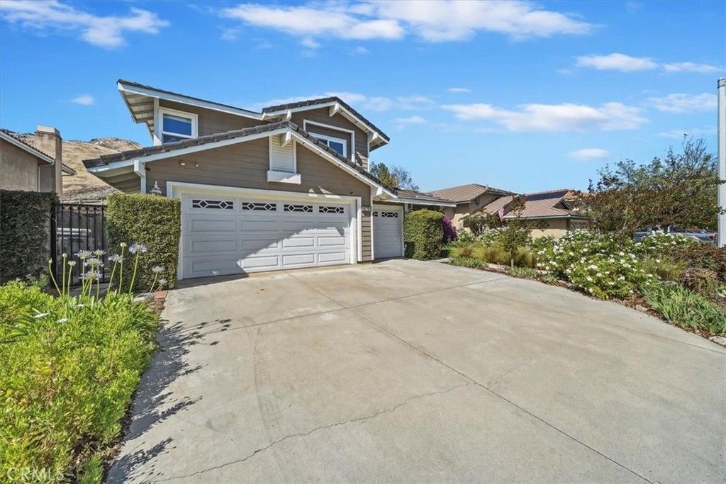 Image 5 of property listing at 16701 Lake Knoll Parkway, Riverside, CA 92503