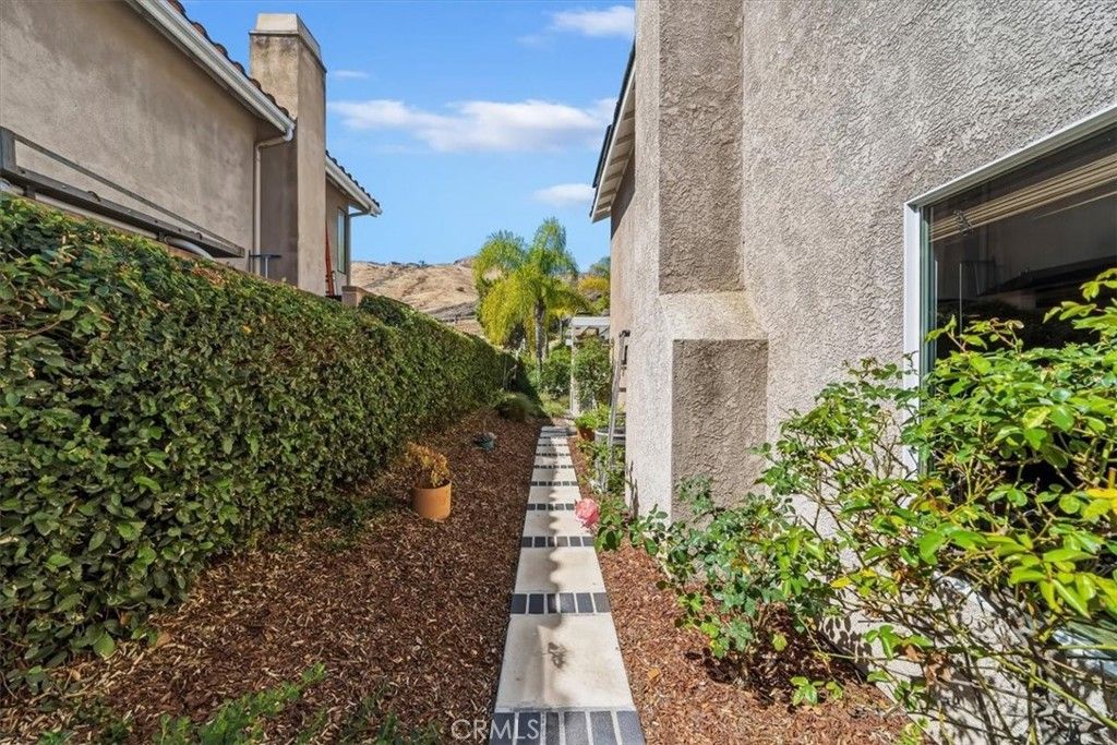 Image 54 of property listing at 16701 Lake Knoll Parkway, Riverside, CA 92503