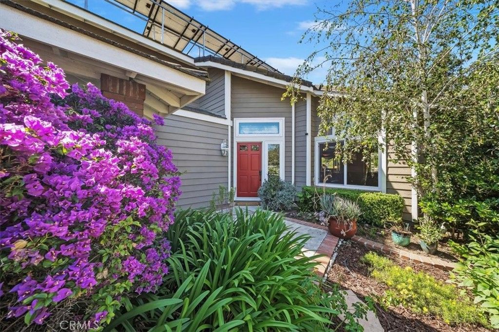 Image 6 of property listing at 16701 Lake Knoll Parkway, Riverside, CA 92503