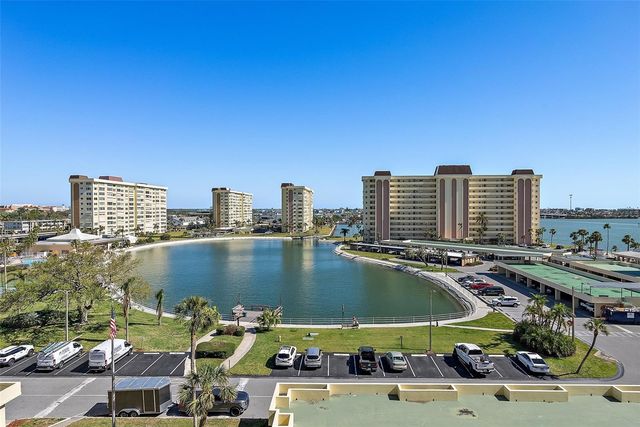 4725 COVE CIRCLE 704, St Petersburg, FL 33708