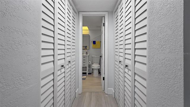 4725 COVE CIRCLE 704, St Petersburg, FL 33708