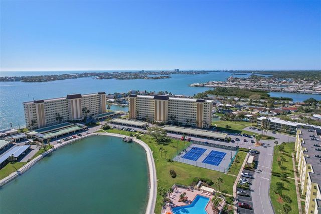 4725 COVE CIRCLE 704, St Petersburg, FL 33708