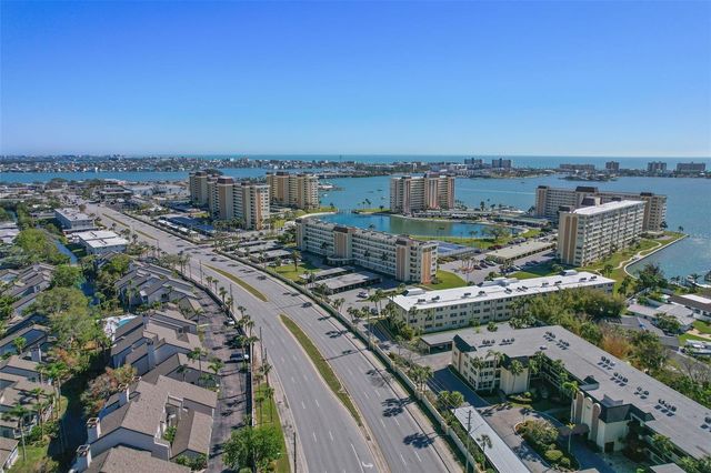 4725 COVE CIRCLE 704, St Petersburg, FL 33708