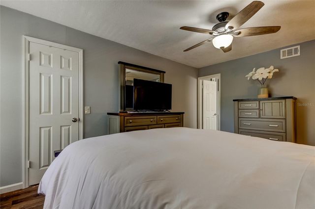 2400 FEATHER SOUND DRIVE 1228, Clearwater, FL 33762