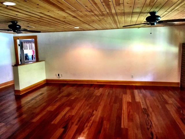 32 Mountain Meadows Drive, Hayesville, NC 28904