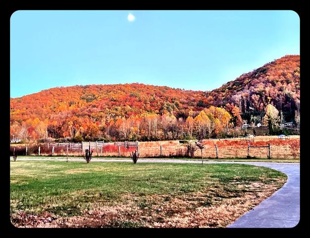 32 Mountain Meadows Drive, Hayesville, NC 28904