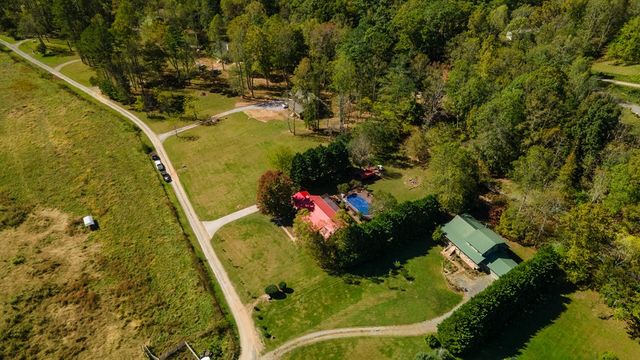 32 Mountain Meadows Drive, Hayesville, NC 28904