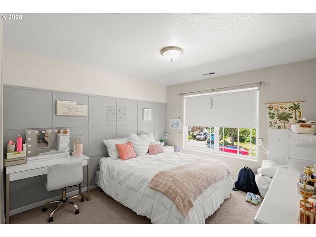 5352 Sw Sequoia Dr, Tualatin, OR 97062