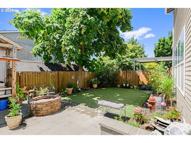 5352 Sw Sequoia Dr, Tualatin, OR 97062