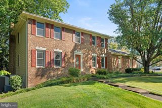 3716 KRYSIA CT, Annandale, VA 22003