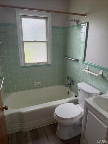 10335 Ewell Drive, Bellefontaine Nghbrs, MO 63137