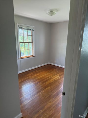 10335 Ewell Drive, Bellefontaine Nghbrs, MO 63137