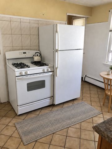 29 Chetwynd Rd 2, Somerville, MA 02144