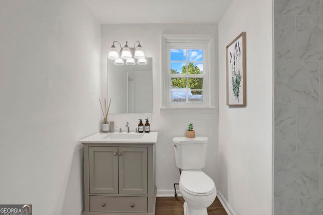 1701 Grove Street, Savannah, GA 31401