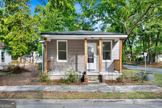 1701 Grove Street, Savannah, GA 31401