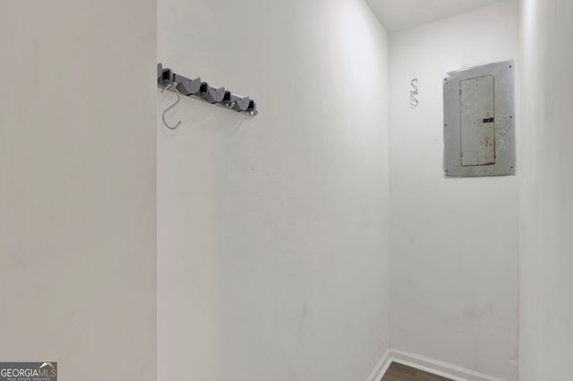 1701 Grove Street, Savannah, GA 31401
