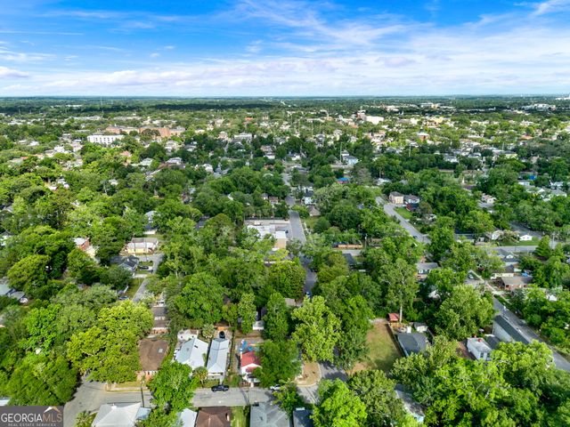 1701 Grove Street, Savannah, GA 31401