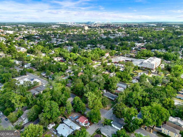 1701 Grove Street, Savannah, GA 31401