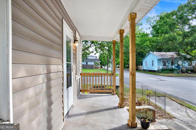 1701 Grove Street, Savannah, GA 31401