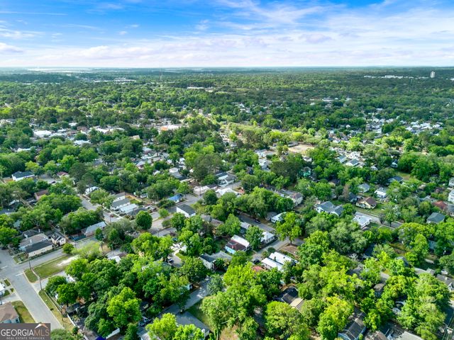1701 Grove Street, Savannah, GA 31401