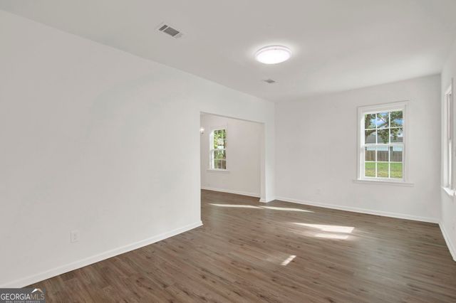 1701 Grove Street, Savannah, GA 31401
