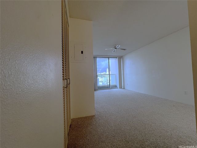 1448 Young Street 804, Honolulu, HI 96814