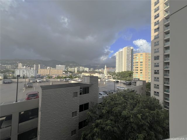 1448 Young Street 804, Honolulu, HI 96814
