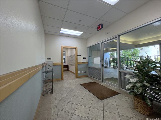 1448 Young Street 804, Honolulu, HI 96814