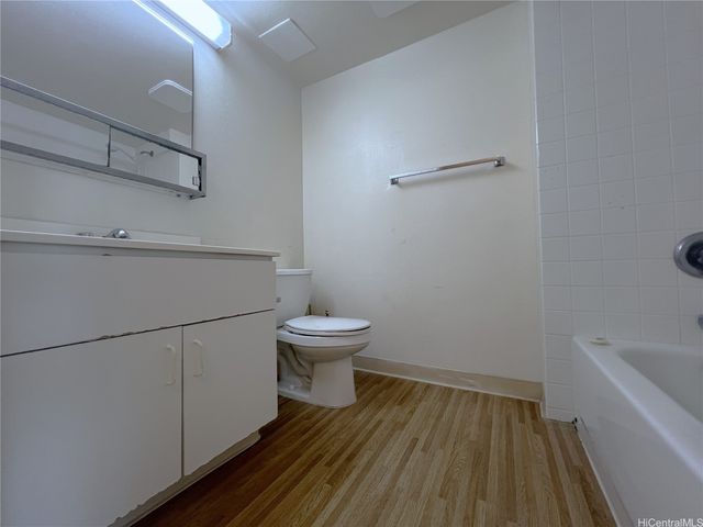 1448 Young Street 804, Honolulu, HI 96814