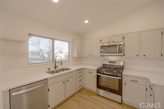 12192 Pacoima Road, Victorville, CA 92392